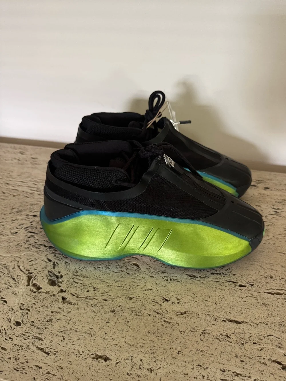 adidas Crazy liinfinity sneakers.  Unisex M6/W7. MSRP $173